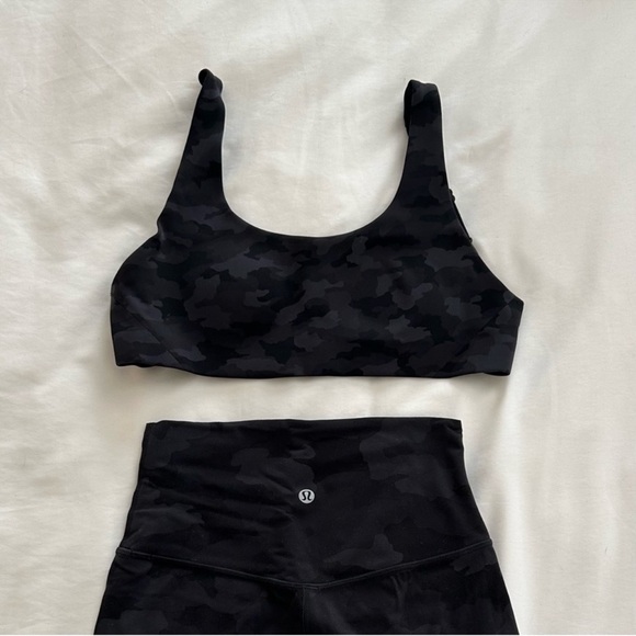 Lululemon In Alignment Straight-Strap Bra - Picture 3 of 4